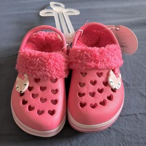 Croc Style Slippers - Kids size 6